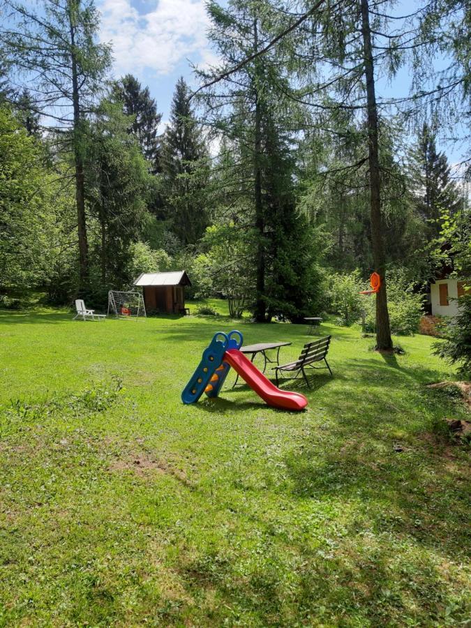 Albergo Scoiattolo Tret Esterno foto