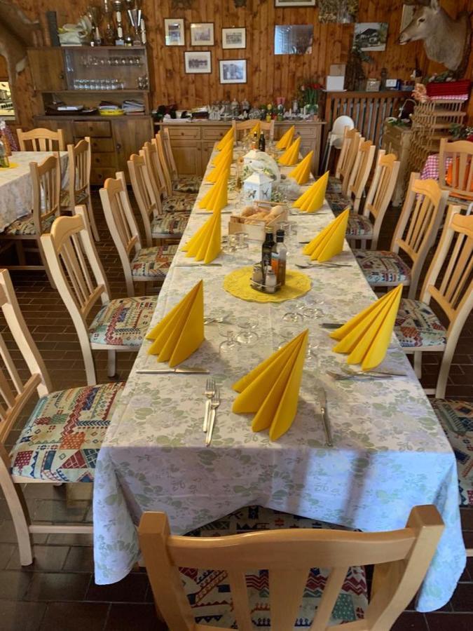 Albergo Scoiattolo Tret Esterno foto